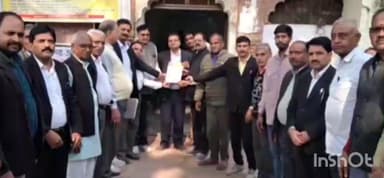 बाड़ी: आईएएस संतोष वर्मा की टिप्पणी से ब्राह्मण समाज में आक्रोश, सनाढ्य ब्राह्मण समाज ने फूंका वर्मा का पुतला