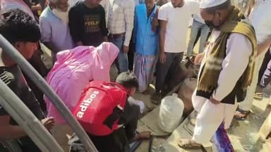 মানকাচৰ: হাটশিঙিমাৰীৰ কলেজ নগৰ চাৰিআলীত সংঘটিত হয় ভয়ংকৰ পথ দুৰ্ঘটনা
গুৰুত্বৰ ভাবে আঘাতপ্ৰাপ্ত হয় ই-ৰিক্সা চালকসহ এগৰাকী