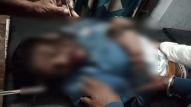 মানবাজার ২: মানবাজার দুই ব্লক মোড়ে পথ দুর্ঘটনায় গুরুতর আহত এক ব্যক্তি