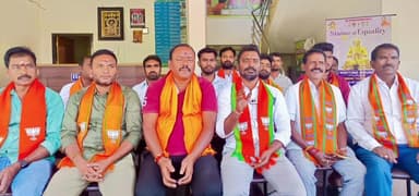 ధర్మపురి: రానున్న స్థానిక ఎన్నికల్లో పార్టీలకు అతీతంగా BCలందరూ ఏకమై కాంగ్రెస్కు తగిన బుద్ధి చెప్పాలి-BJP పట్టణ అధ్యక్షుడు జి భాసర్