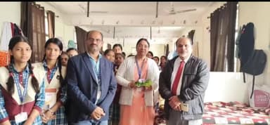 चुरहट: शासकीय सांदीपनि कन्या उच्चतर माध्यमिक विद्यालय सीधी के छात्रों को चुरहट नवोदय विद्यालय का शैक्षणिक भ्रमण कराया गया