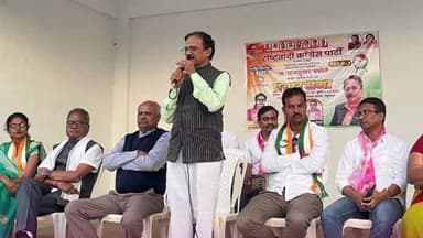 सडक अर्जुनी: साकोली-सेंदूरवाफा येथील नगरपरिषद सार्वत्रिक निवडणुकी निम्मित आयोजित प्रचार सभेला आ. राजकुमार बडोले यांची उपस्थिती