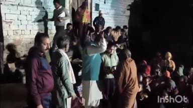 पोहरी: बागौदा गांव में भाजपा जिला उपाध्यक्ष दिलीप मुदगल ने महिलाओं को साड़ियां वितरित की, एसआईआर की दी जानकारी