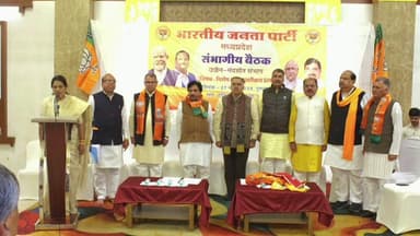 घट्टिया: विधायक सतीश मालवीय SIR एक महत्वपूर्ण बैठक में शामिल हुए