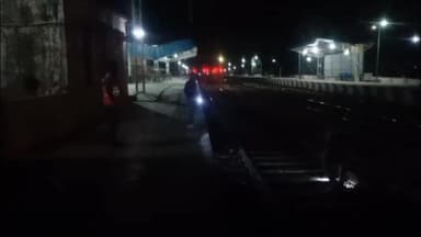 इंद्रगढ़: लाखेरी रेलवे स्टेशन पर ट्रेन की चपेट में आने से युवक की मौत, 2 दिन बाद भी नहीं हुई शव की शिनाख्त