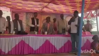 खूंटपानी: केयाडचालोम में सेवा का अधिकार सप्ताह कार्यक्रम के तहत शिविर का समापन हुआ