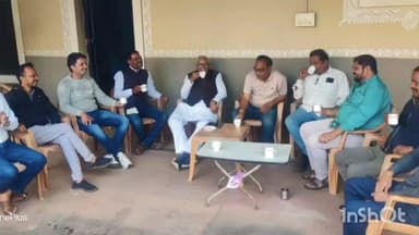 डोलरिया: नर्मदापुरम विधायक ने डोलरिया स्थित निवास पर भाजपा कार्यकर्ताओं और पदाधिकारियों से मुलाकात कर चर्चा की