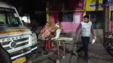 मिश्रिख: तौकलपुर के पास सड़क पर चलते हुए ट्रैक्टर से अचानक गिरने से एक व्यक्ति गंभीर रूप से घायल