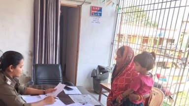 बैरगनियां: बैरगनिया थाने में महिला हेल्प डेस्क सक्रिय, महिला फरियादियों की शिकायतें सुनी गईं
