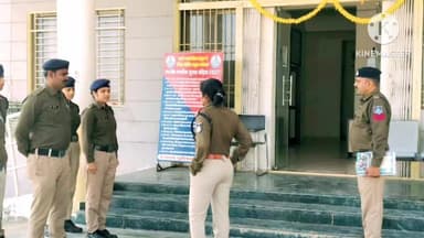 रैपुरा में एसपी का निरीक्षण अभियान, कानून-व्यवस्था मजबूत करने पर जोर
#PannaPolice #RaipuraThana #SPNiveditaNaidu #Police...