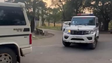 સપુતારા ખાતે સ્વચ્છ ભારત મિશનના બ્રાન્ડ એમ્બેસેડર શ્રી શિવોમ મિશ્રાનું નિરીક્ષણઃ સ્વચ્છતા અભિયાનને નવી દિશા