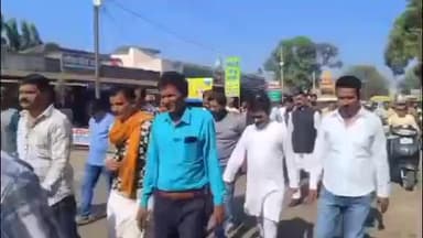 टिमरनी: टिमरनी में IAS संतोष वर्मा के खिलाफ ब्राह्मणों का प्रदर्शन