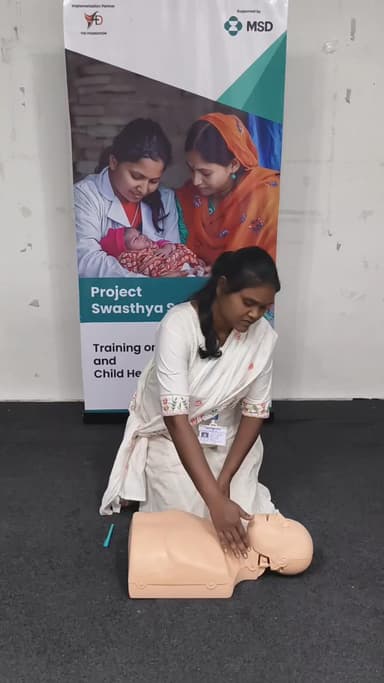 CPR म्हणजे काय आणि तो कसा द्यावा. पहा या व्हिडीओतून