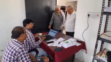 केसठ: केसठ प्रखंड कृषि कार्यालय में रबी वर्ष 2025-26 के लिए अनुदानित बीज वितरण प्रक्रिया जारी