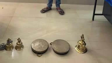 ବାଲିକୁଦା: ଦେବଗ୍ରାମ କନେକଶ୍ୱର ମହାଦେବ ଙ୍କ ମନ୍ଦିର ରୁ ଚୋରି ଘଟଣା ରେ ଦାଗାଁ ଅଞ୍ଚଳ ର ଅଭିଯୁକ୍ତ ଗିରଫ, ଏବଂ ଚୋରି ଯାଇଥିବା ସାମଗ୍ରୀ ଜବତ କଲା ବାଲିକୁ