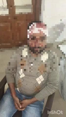 टूंडला: स्वरूप नगर में दबंगों ने फूफा और भतीजे के साथ की मारपीट, डंडा मारकर फूफा का सिर फोड़ा