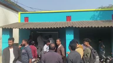गोबिंदपुर राजनगर: राजनगर बस स्टैंड के पास एक ज्वेलरी की दुकान में चोरी, सीसीटीवी फुटेज आया सामने