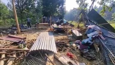 বকো: বকোৰ খাটাজুলিত গজৰাজে ভাঙিলে বাসগৃহ