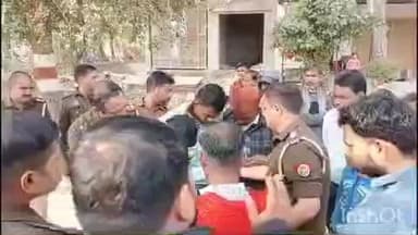 जसराना: गांव श्रीनगर के पास आपस में टकराई दो बाइक, एक बाइक सवार युवक घायल हुआ