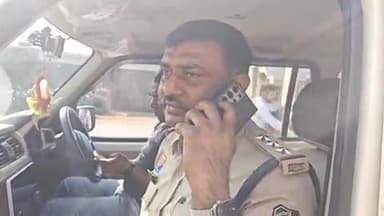 तिल्दा: चिचोली में अवैध शराब बिक्री करते एक व्यक्ति को खरोरा पुलिस ने किया गिरफ्तार