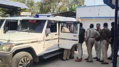 চাঁচল ১: আগামীকালের পুলিশ কনস্টেবল পরীক্ষা ঘিরে চাঁচল থানার প্রস্তুতি তুঙ্গে