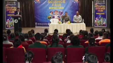 पालमपुर: पालमपुर विज्ञान केन्द्र में नगर स्तरीय विज्ञान मेला 2025-26 शुरू, विद्यार्थियों ने पेश किए नवाचारपूर्ण मॉडल