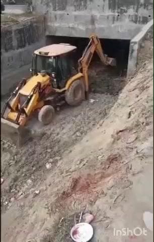 सिकंंदराबाद: सिकंदराबाद क्षेत्र के निजामपुर रजवाहा में सिंचाई विभाग ने सफाई कार्य शुरू कर दिया