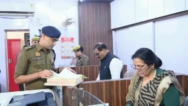 नवाबगंज: पुलिस कार्यालय परिसर में स्थित सभी कार्यालयों/शाखाओं का एसपी ने किया औचक निरीक्षण, दिए आवश्यक निर्देश