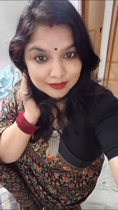 ये है उत्तराखंड की शिक्षिका नाम नहीं बताऊंगा क्यूंकि इनको सिर्फ लोगो से उलझना है, लोगों को डिप्रेशन में डालना इनका काम ह...