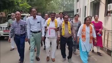 આણંદ શહેર: બ્રાહ્મણ દીકરી માટે કરેલ અપમાનજનક ટિપ્પણીના પગલે આણંદ બ્રહ્મ સમાજ દ્વારા કલેક્ટર આવેદનપત્ર આપ્યું