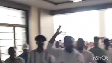 తిమ్మాపూర్ ఎల్ఎండీ కాలనీ: తిమ్మాపూర్ వాగేశ్వరి ఇంజనీరింగ్ కళాశాలలో ప్రిన్సిపల్ ఛాంబర్ ముందు ఎస్ఎఫ్ఐ ఆధ్వర్యంలో ధర్నా.