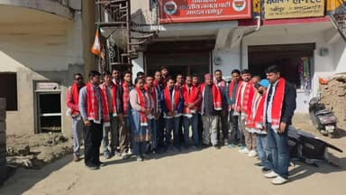 धर्मपुर: युवा मोर्चा मंडल धर्मपुर की परिचय बैठक धर्मपुर में सम्पन्न हुई