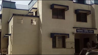 માણાવદર: ની મેઈન બજાર માં અકસ્માત થાય તે રીતે ગાડી ચલાવતો યુવક ઝડપાયો