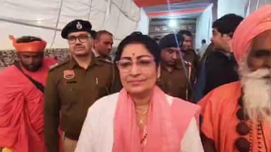 झज्जर: गांव कबलाना में आठमान भंडारे को लेकर पुलिस ने किए सुरक्षा के पुख्ता इंतजाम, पुलिस कमिश्नर डॉ राजश्री सिंह ने लिया जायजा