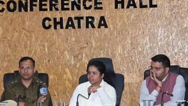 गिद्धौर: चतरा में अवैध खनन रोकने के लिए जिला स्तरीय टास्क फोर्स की समीक्षा बैठक