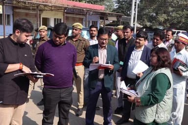 संडीला: प्रमुख सचिव ने मण्डी स्थित धान क्रय केन्द्रों का किया निरीक्षण, तीन केन्द्र प्रभारियों को हटाया गया