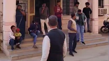 पडरौना: कुशीनगर में NCC कैडेट्स का जनसेवा जुनून: कैडेट्स ने किया रक्तदान, समाज सेवा का दिया संदेश