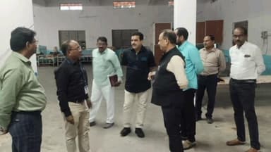 తాడ్వాయి: మేడారంలో వైద్య శిబిరాల స్థలాలను పరిశీలించిన హెల్త్ డైరెక్టర్ రవీందర్ నాయక్