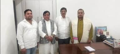 ଖରିଆର: ଭୁବନେଶ୍ୱର ସ୍ଥିତ ବିଜେପି କାର୍ଯ୍ୟାଳୟ ଠାରେ ସାଂଗଠାନିକ ମହାମନ୍ତ୍ରୀ ମାନସ ମହାନ୍ତିଙ୍କୁ ଭେଟିଲେ ନୂଆପଡ଼ା ଜିଲ୍ଲା ବିଜେପି କାର୍ଯ୍ୟକର୍ତ୍ତା