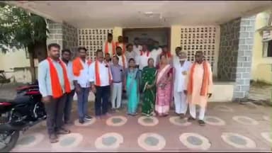 राळेगाव: राळेगाव शहरातील विश्रामगृह येथे शिवसेना उद्धव बाळासाहेब ठाकरे पक्षाची आढावा बैठक संपन्न