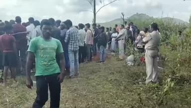 ପଟ୍ଟାଙ୍ଗୀ: ନିଲଦୋରାପୁଟରେ ଖ୍ରୀଷ୍ଟ ଧର୍ମୀୟ ଶବ ସଂସ୍କାର କୁ ନେଇ ଉତ୍ତେଜନା,ମାନବିକତା ଭୁଲି ଗଲେ ଲୋକେ,ପୁଲିସ ଉପସ୍ଥିତିରେ ହେଲା ଶବ ସଂସ୍କାର