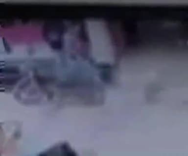 विभूतिपुर: विभूतिपुर थाना क्षेत्र में उचक्के ने एक महिला से ₹50,000 उड़ाए