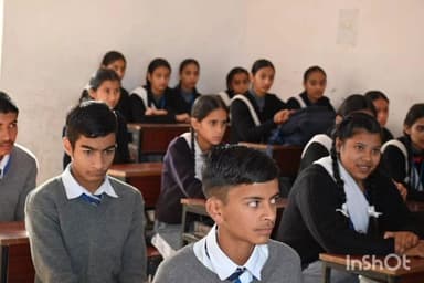 बल्दवाड़ा: एसडीएम ने त्रिफलाघाट का किया दौरा, विद्यालय की सुविधाओं का लिया जायजा