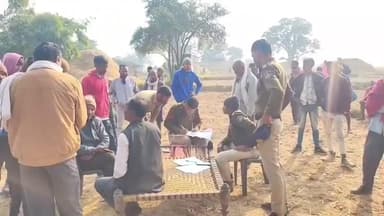 मझौली: भुईमाण थाना के तेलियान मोहल्ले में पेड़ से लटका मिला प्रेमी जोड़ा, क्षेत्र में फैली सनसनी, पुलिस मौके पर