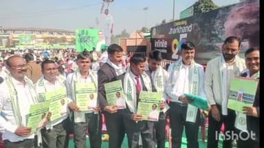 बरियातु: बारियातू प्रखंड के 19 सहायक आचार्यों को मिला नियुक्ति पत्र, बीडीओ सहित कई लोगों ने दी बधाई