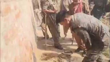 कुटुंबा: कुटुंबा पुलिस ने मुड़िला और पिपरा बगही गांव में चलाया छापेमारी अभियान, 4500 लीटर जावा महुआ किया गया नष्ट, कारोबारी फरार