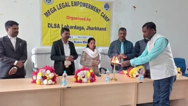 कैरो: कैरो प्रखंड मुख्यालय में मेगा कानूनी सशक्तिकरण शिविर, ग्रामीणों को मुफ्त कानूनी सहायता की जानकारी दी गई