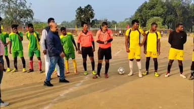 रंका: रैंबो क्लब फुटबॉल टूर्नामेंट के सातवें दिन बाहाहारा टीम ने 2-0 से शानदार जीत दर्ज की