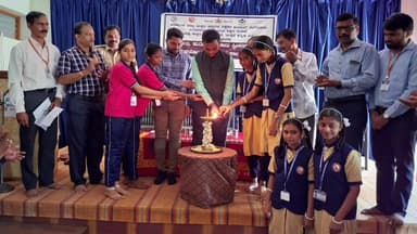 ಅಂಕೋಲ: ಪಟ್ಟಣದ ಪಿ. ಎಂ. ಹೈಸ್ಕೂಲ್ ನಲ್ಲಿ ಮಕ್ಕಳ ಹಕ್ಕುಗಳ ಸಂವಾದ ಕಾರ್ಯಕ್ರಮ ನಡೆಯಿತು