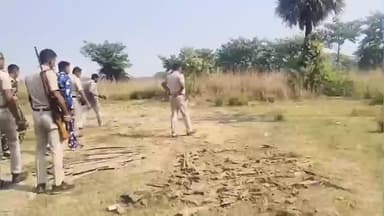 ময়ূরেশ্বর ১: বোমা বারুদ কারবার বন্ধ করার আবেদন প্রশাসনের কাছে মল্লারপুরে আবেদন রাখলেন বীরভূম জেলা কংগ্রেস সাধারণ সম্পাদক